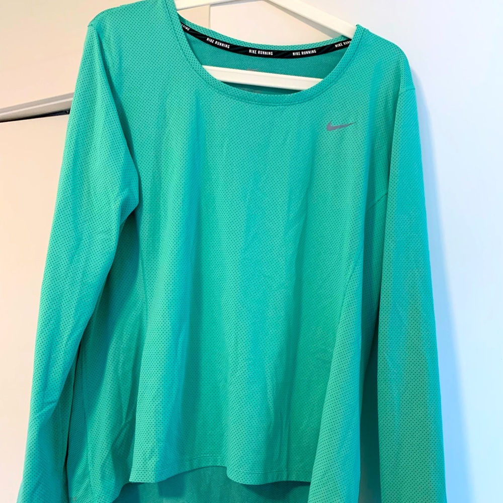 Nike T-shirt